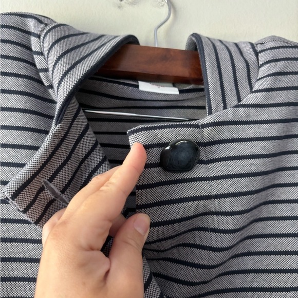 Cabi stripped gray and blue blazer size‎ S - Picture 2 of 6
